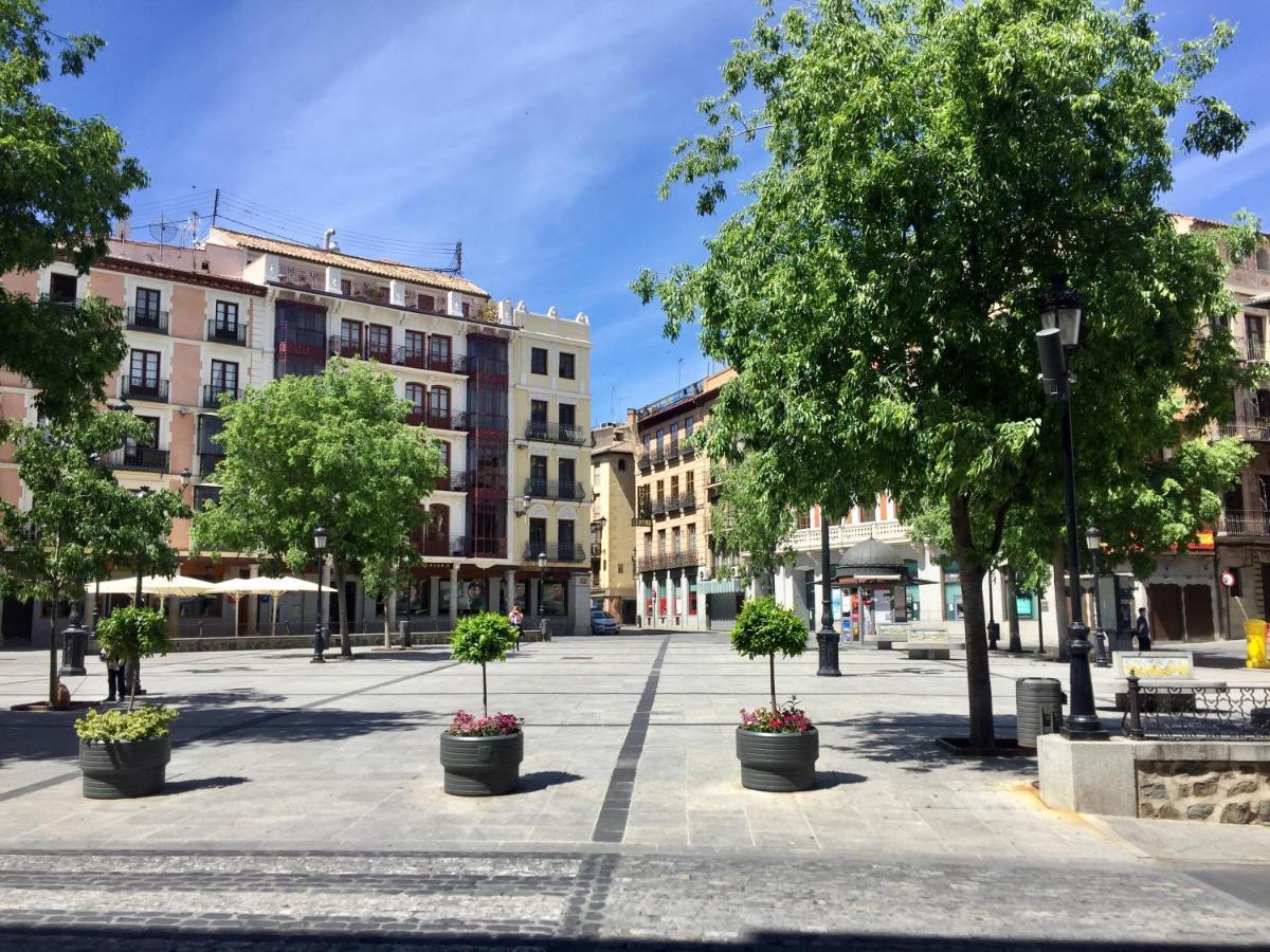 Galeria De Cervantes Toledo Esterno foto