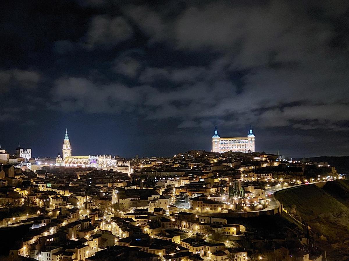 Galeria De Cervantes Toledo Esterno foto